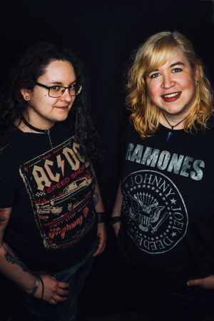 Autorinnenfoto Jenny Wood Melanie Vogltanz